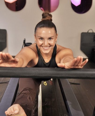 Instructor Emi Pilates Studio Ludwigsburg, Pilates Kurse Ludwigsburg, Pilates Kurse Stuttgart hier online buchen, Pilates Reformer Ludwigsburg, Yoga Ludwigsburg, Yoga Stuttgart, Pilates Chair Ludwigsburg